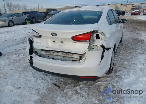 2017 Kia Forte Lx z USA, uszkodzony, nr VIN 3KPFL4A73HE093796